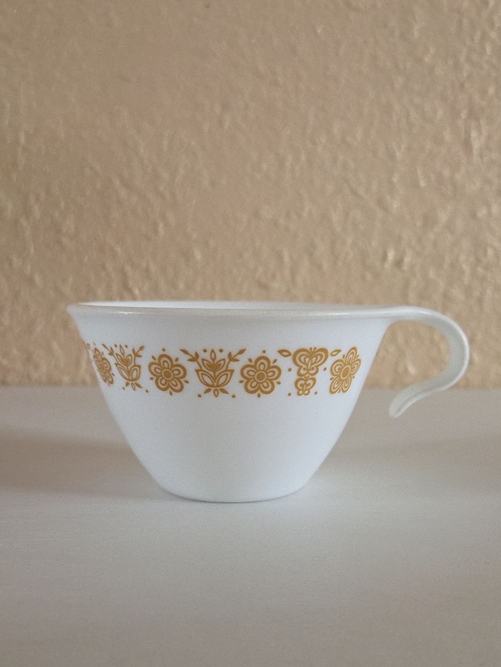 Vintage 1970s Corelle / Pyrex "Butterfly Gold" pattern teacup